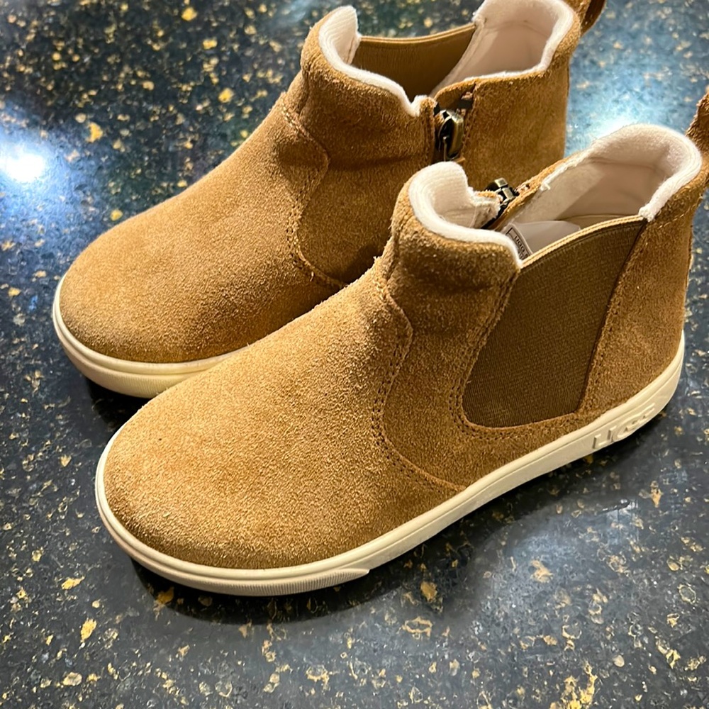 Ugg Toddler shoes